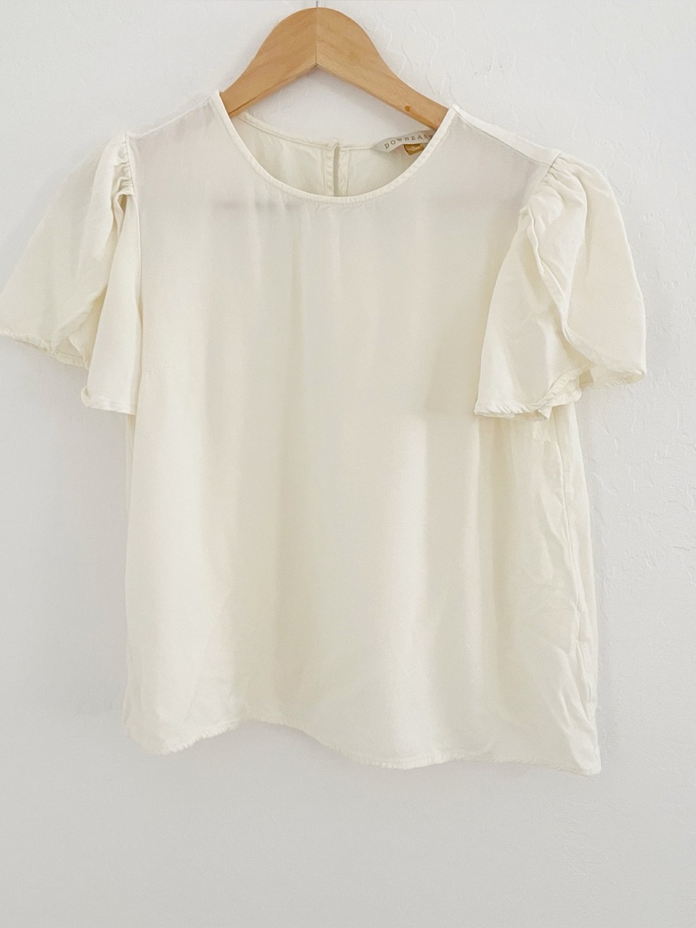 Downeast cream flutter sleeve blouse size small